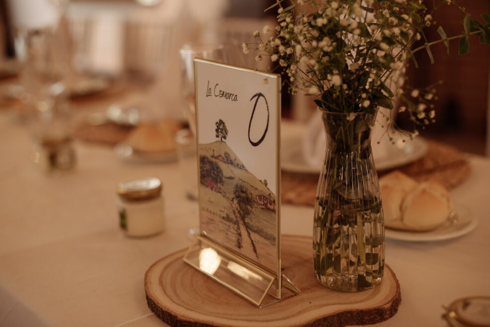 Detalles de decoración preparados antes de la boda