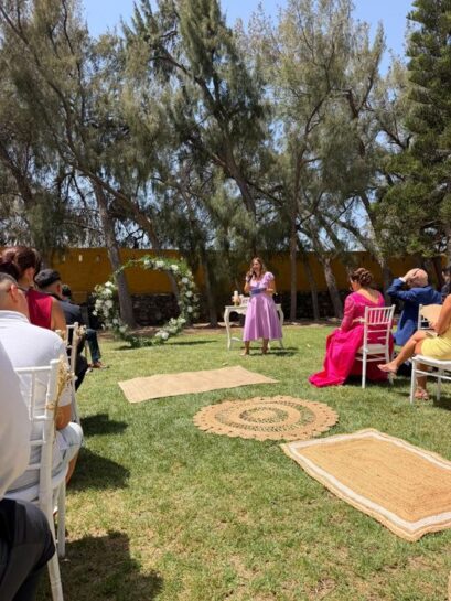Qué hace una maestra de ceremonias
