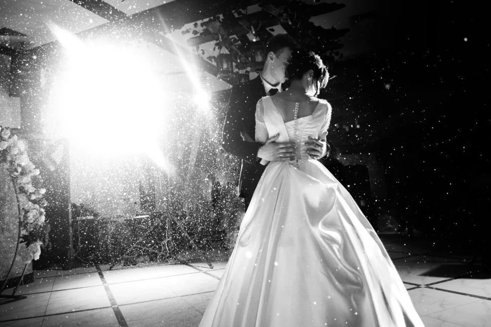 Baile de novios durante una boda